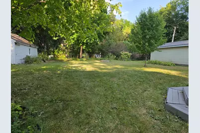 518 N Burlington Avenue, Fergus Falls, MN 56537 - Photo 21