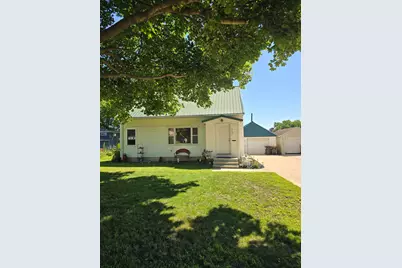 529 N Section Avenue, Spring Valley, MN 55975 - Photo 3