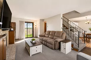 4505 Orchid Cir, Plymouth, MN 55446 - Photo 7