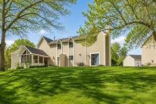 4505 Orchid Cir, Plymouth, MN 55446 - Photo 19
