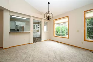 4210 Lawndale Ln N, Plymouth, MN 55446 - Photo 9