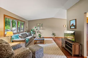 3226 Marlin Ave, Vadnais Heights, MN 55127 - Photo 9