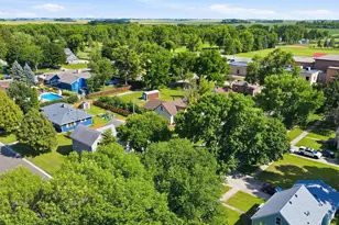605 S 8th St, Olivia, MN 56277 - Photo 39
