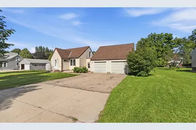 605 S 8th Street, Olivia, MN 56277 - Photo 33