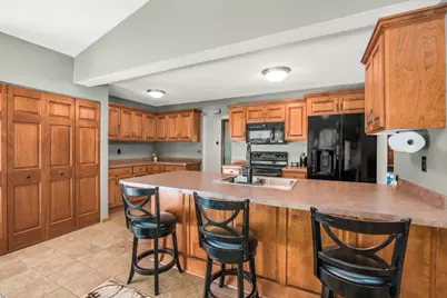 17100 11th Avenue N, Plymouth, MN 55447 - Photo 3