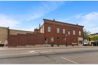 329 Central Avenue N, Faribault, MN 55021 - Photo 5