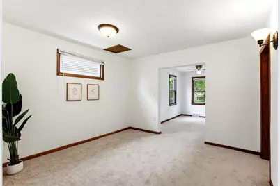 896 4th Street E, Saint Paul, MN 55106 - Photo 9