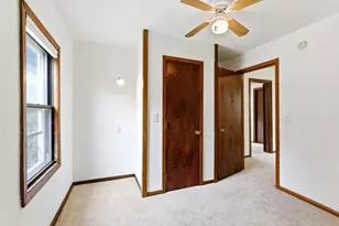 896 4th St E, Saint Paul, MN 55106 - Photo 25