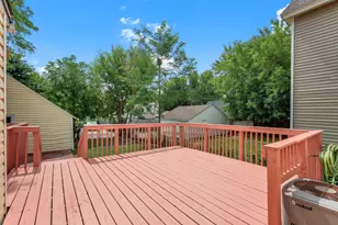 896 4th St E, Saint Paul, MN 55106 - Photo 31