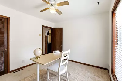896 4th Street E, Saint Paul, MN 55106 - Photo 17