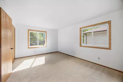 8818 N Brook Avenue N, Brooklyn Park, MN 55428 - Photo 15