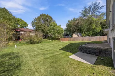 8818 N Brook Avenue N, Brooklyn Park, MN 55428 - Photo 35