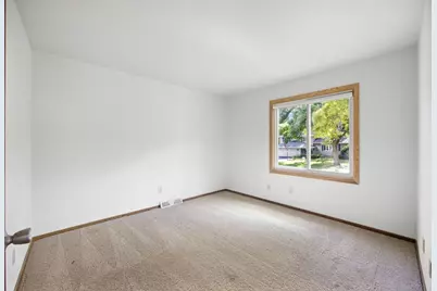 8818 N Brook Avenue N, Brooklyn Park, MN 55428 - Photo 19