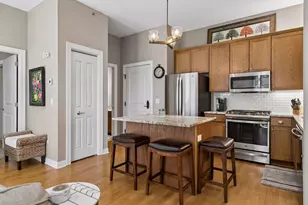 370 Marshall Ave, Saint Paul, MN 55102 - Photo 9