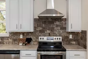 2421 Oak Preserve Ct, Saint Cloud, MN 56304 - Photo 5