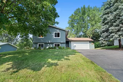 12335 Oxbow Drive, Eden Prairie, MN 55347 - Photo 3