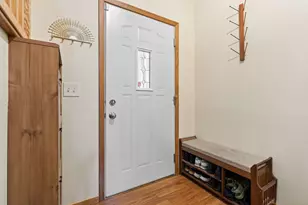 12335 Oxbow Dr, Eden Prairie, MN 55347 - Photo 5