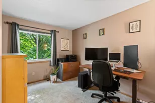 12335 Oxbow Dr, Eden Prairie, MN 55347 - Photo 23