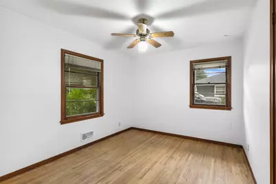 9141 Oliver Avenue S, Bloomington, MN 55431 - Photo 27