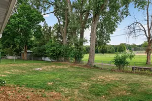 10957 Magnolia St NW, Coon Rapids, MN 55448 - Photo 37