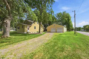 420 1st St NE, Avon, MN 56310 - Photo 25