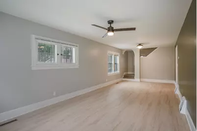 811 South Avenue, North Mankato, MN 56003 - Photo 3