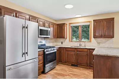 7712 Riverdale Drive N, Brooklyn Park, MN 55444 - Photo 13