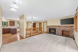 7712 Riverdale Dr N, Brooklyn Park, MN 55444 - Photo 9