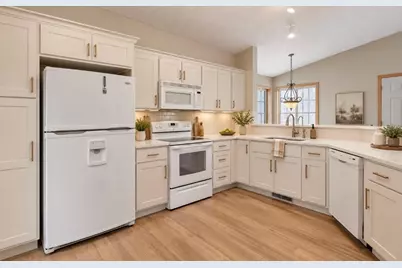8556 Adair Circle N, Brooklyn Park, MN 55443 - Photo 5