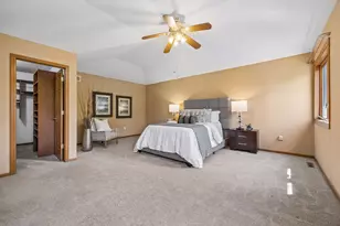 3925 Urbandale Ln N, Plymouth, MN 55446 - Photo 35