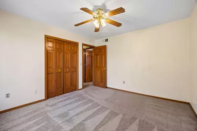 3925 Urbandale Lane N, Plymouth, MN 55446 - Photo 43