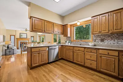 3925 Urbandale Lane N, Plymouth, MN 55446 - Photo 19