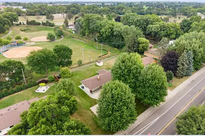 2823 Silver Lake Road NE, Saint Anthony, MN 55418 - Photo 15