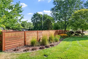 2823 Silver Lake Rd NE, Saint Anthony, MN 55418 - Photo 5