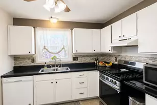144 E Rose St, Owatonna, MN 55060 - Photo 1