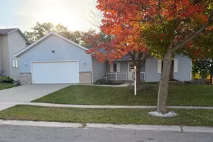 1007 Golfers Ct SE, Rochester, MN 55904 - Photo 1
