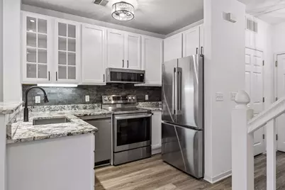 660 N 2nd Street #126, Minneapolis, MN 55401 - Photo 5
