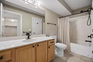 660 N 2nd St, Minneapolis, MN 55401 - Photo 25