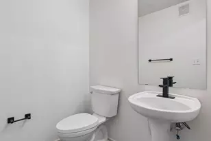 660 N 2nd St, Minneapolis, MN 55401 - Photo 13