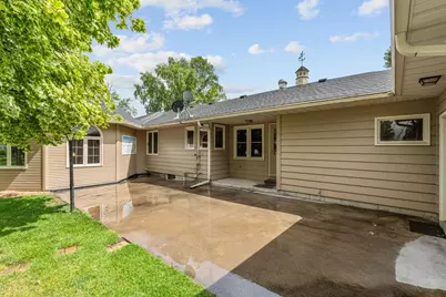 719 Park Avenue, Hamburg, MN 55339 - Photo 9