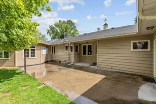 719 Park Ave, Hamburg, MN 55339 - Photo 9