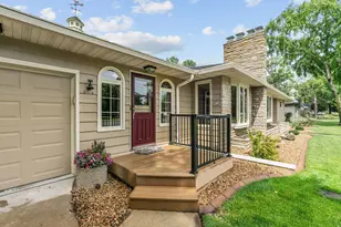 719 Park Ave, Hamburg, MN 55339 - Photo 5