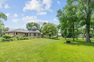 719 Park Ave, Hamburg, MN 55339 - Photo 13