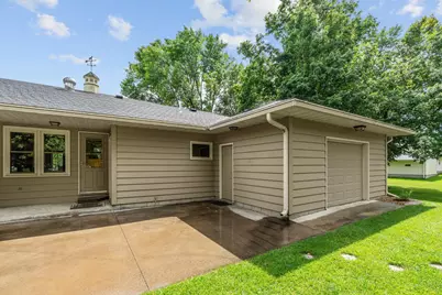 719 Park Avenue, Hamburg, MN 55339 - Photo 9