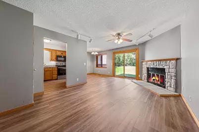 7250 Hunters Run, Eden Prairie, MN 55346 - Photo 9