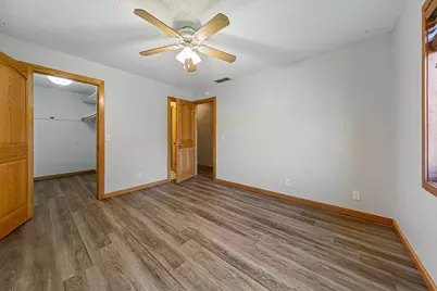 7250 Hunters Run, Eden Prairie, MN 55346 - Photo 23