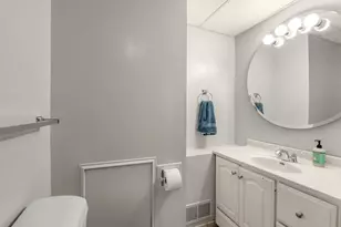 727 Tanglewood Dr, Shoreview, MN 55126 - Photo 19