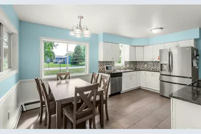727 Tanglewood Drive, Shoreview, MN 55126 - Photo 11