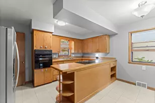 238 MacArthur St W, South Saint Paul, MN 55075 - Photo 7