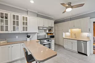 1122 Marshall Ave, Saint Paul, MN 55104 - Photo 11